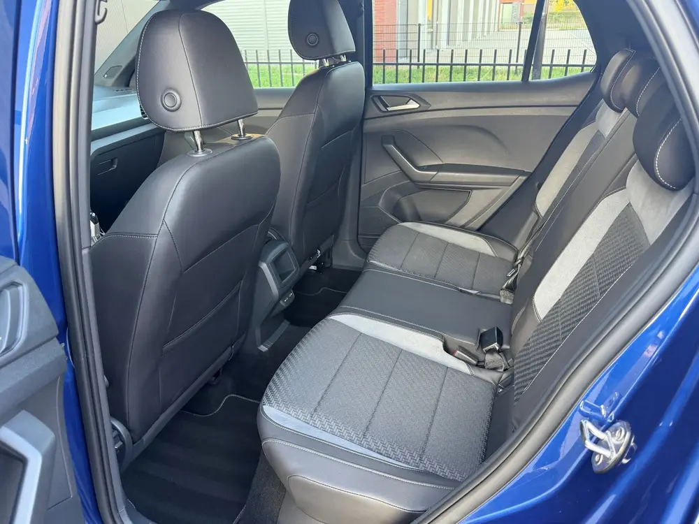 Volkswagen T-Cross 1.5 TSI R-Line 150pk - ACC - Navi - Camer uit 2023, foto 11