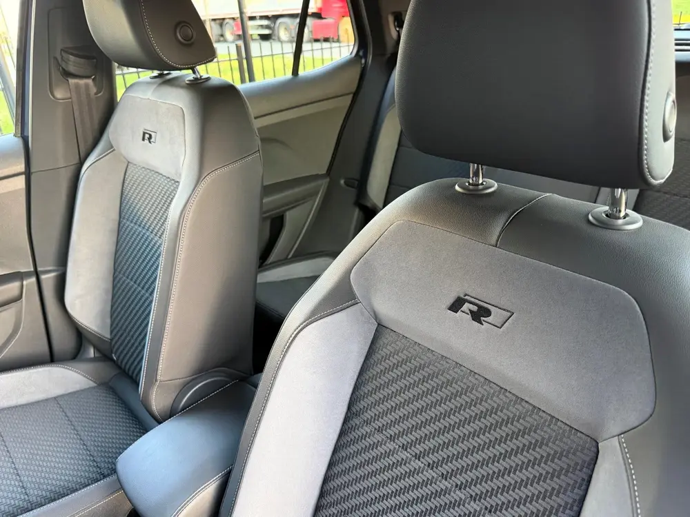 Volkswagen T-Cross 1.5 TSI R-Line 150pk - ACC - Navi - Camer uit 2023, foto 3