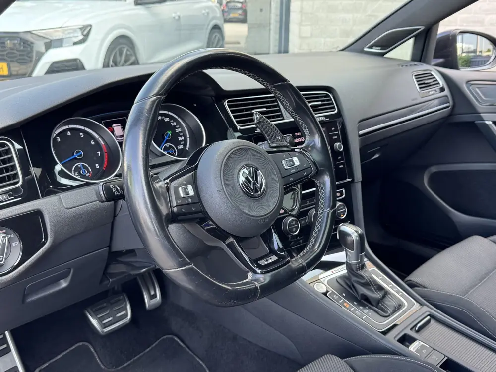 Volkswagen Golf 7,5 R 2.0 TSI 301pk 4Motion DSG/ Aut. Panora uit 2019, foto 6
