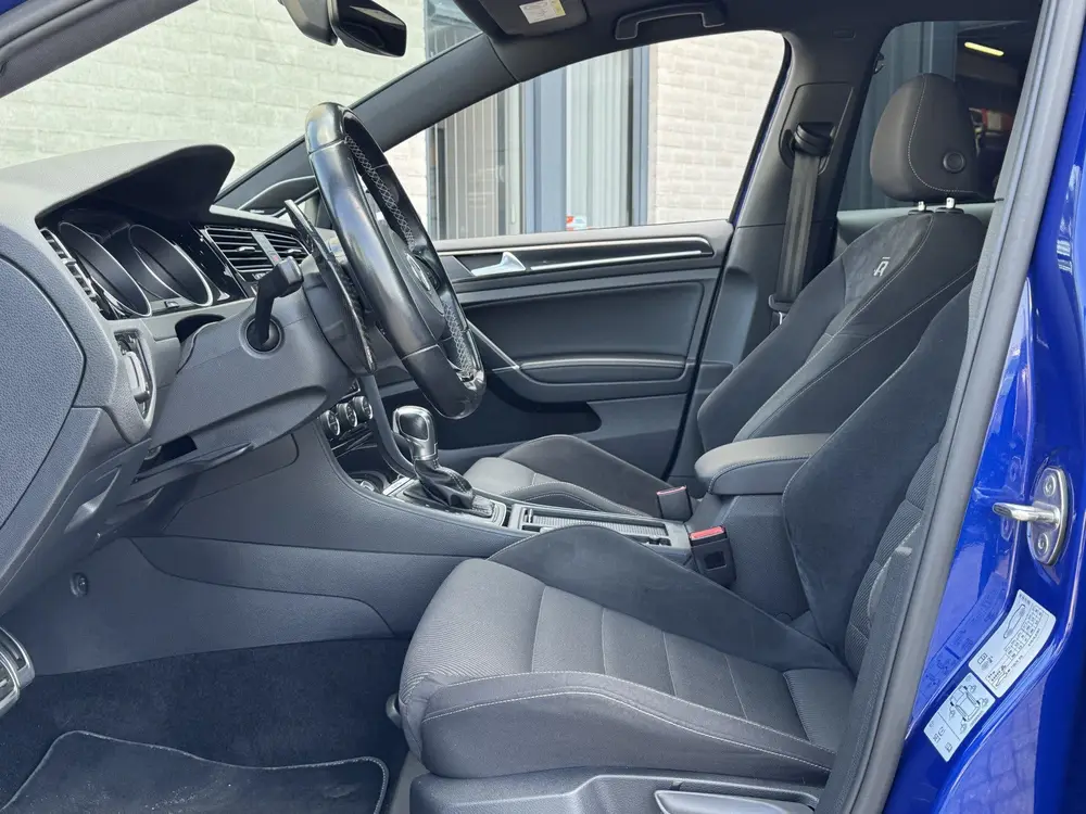 Volkswagen Golf 7,5 R 2.0 TSI 301pk 4Motion DSG/ Aut. Panora uit 2019, foto 7