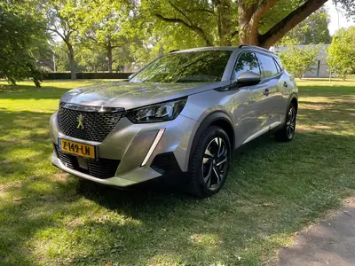 Peugeot 2008 GT-Line 130PK Automaat | Trekhaak | Camera uit 2020