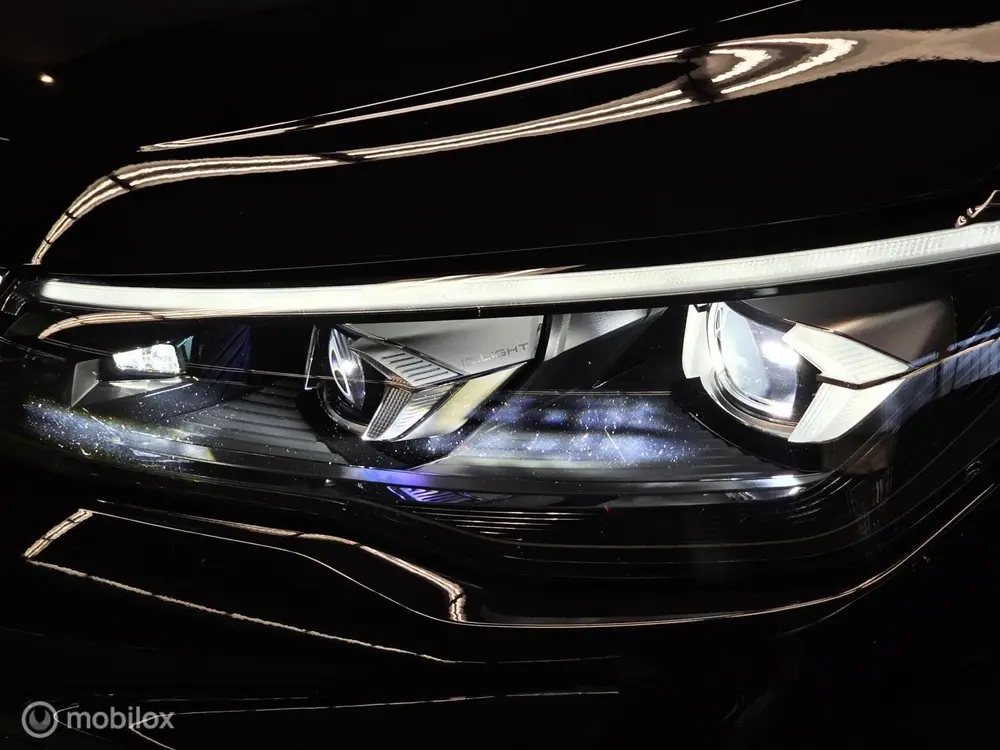 Volkswagen Tiguan 1.5 eTSI R-Line Panorama/Leder/Black Style uit 2024, foto 12