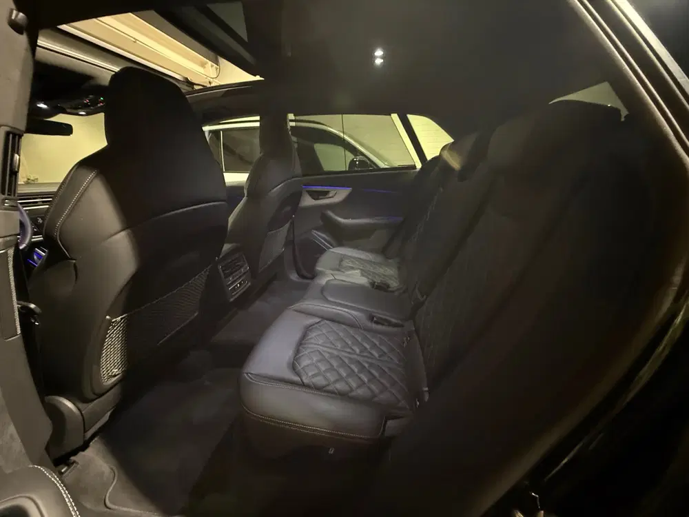 Audi Q8 60 TFSI e quattro S Line Comp Pano uit 2024, foto 16