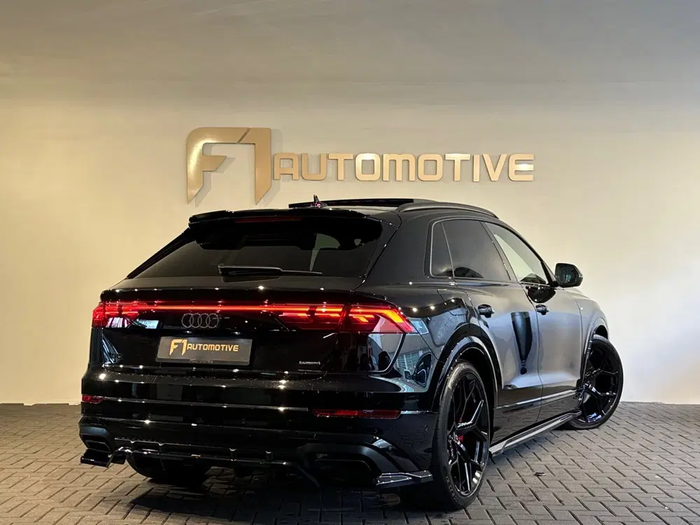 Audi Q8 60 TFSI e quattro S Line Comp Pano uit 2024, foto 3