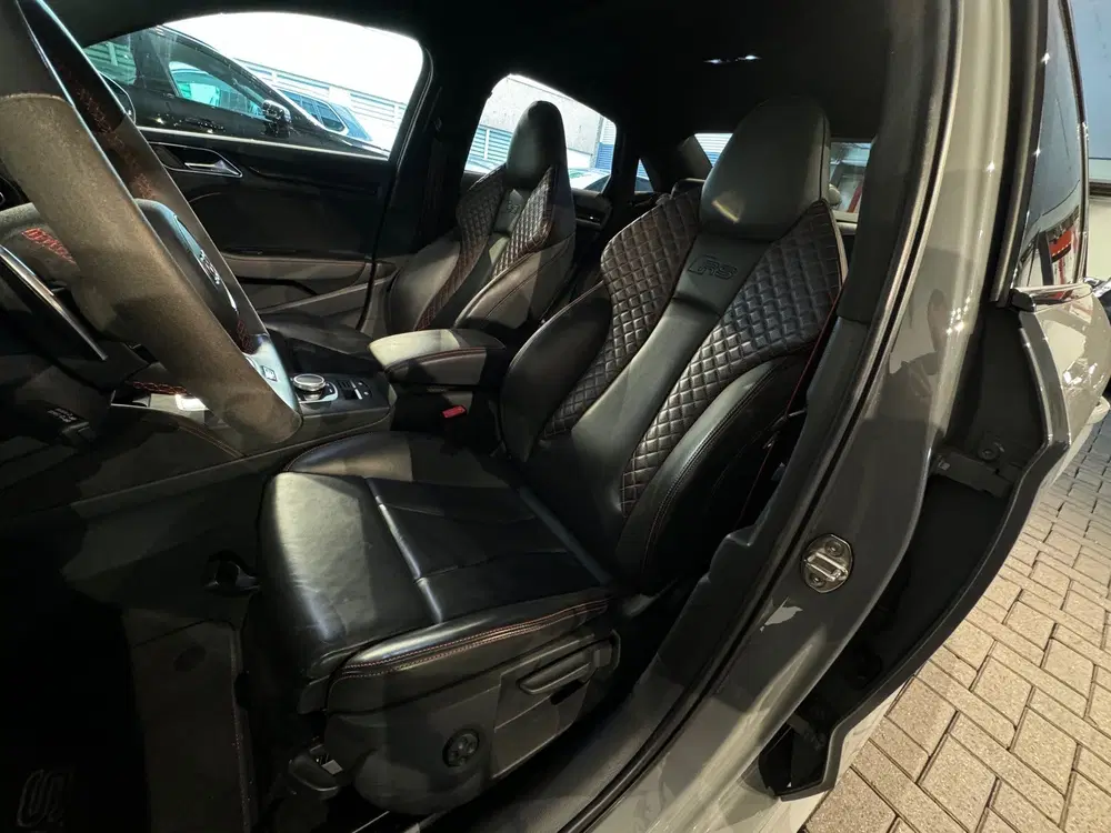 Audi RS3 2.5 TFSI quattro Pano uit 2019, foto 6
