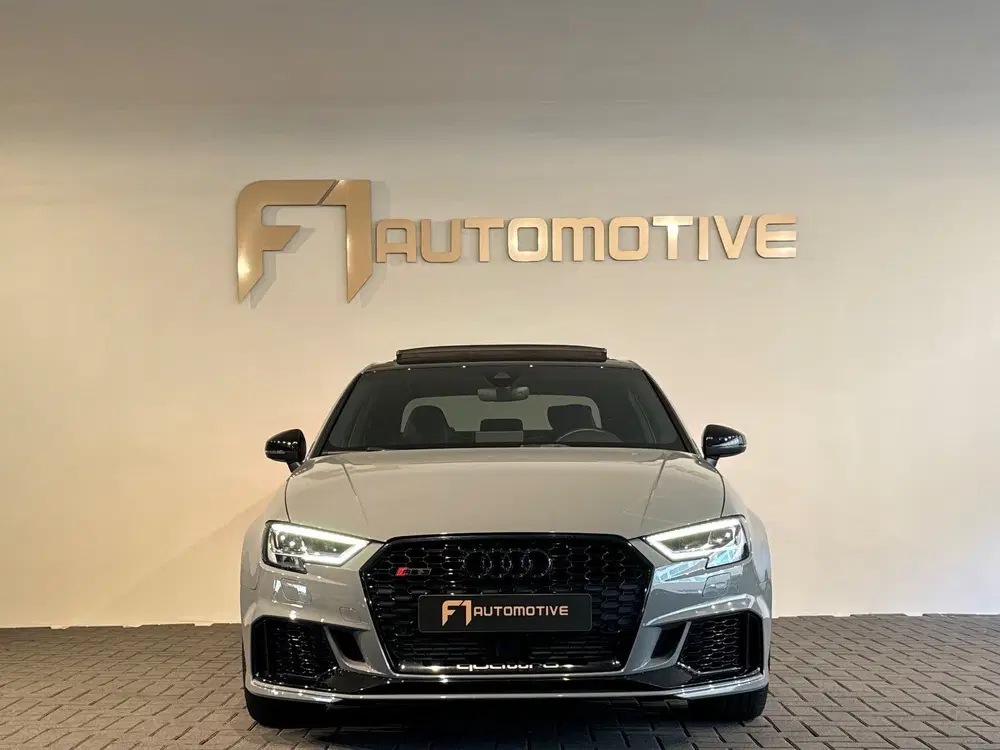 Audi RS3 2.5 TFSI quattro Pano uit 2019, foto 9