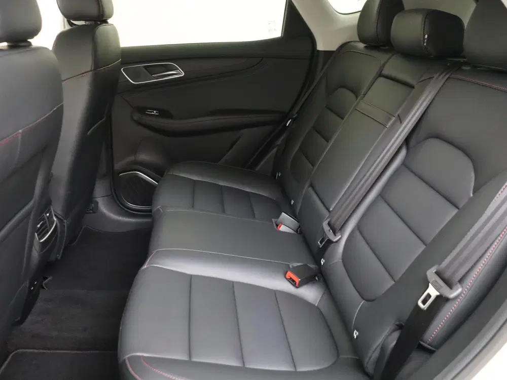 MG EHS 1.5 TGDI Luxury Plug-in Hybrid uit 2024, foto 15