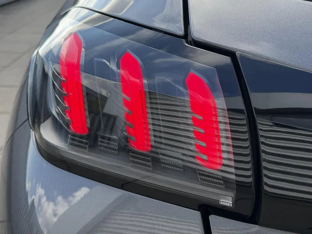 Peugeot 208 1.2 GT-line 100pk Glazen panorama dak uit 2020, foto 19