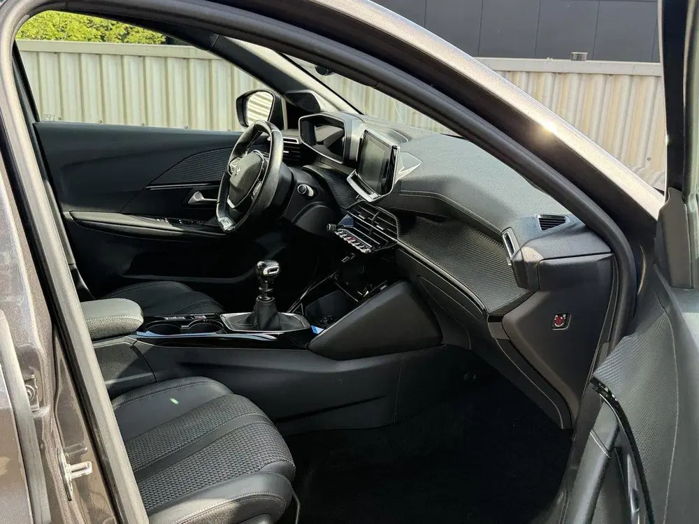 Peugeot 208 1.2 GT-line 100pk Glazen panorama dak uit 2020, foto 9