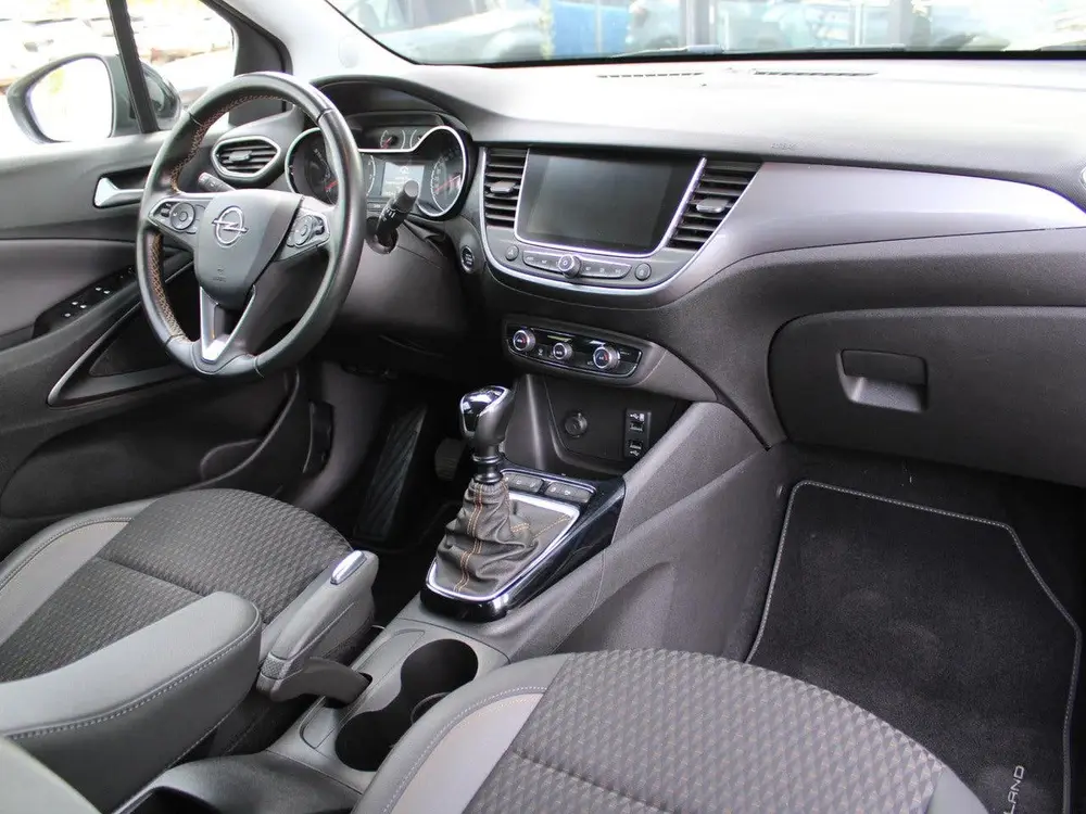 Opel Crossland 1.2 Turbo Innovation uit 2019, foto 3