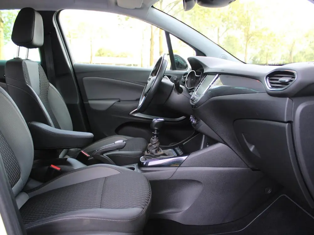 Opel Crossland 1.2 Turbo Innovation uit 2019, foto 7