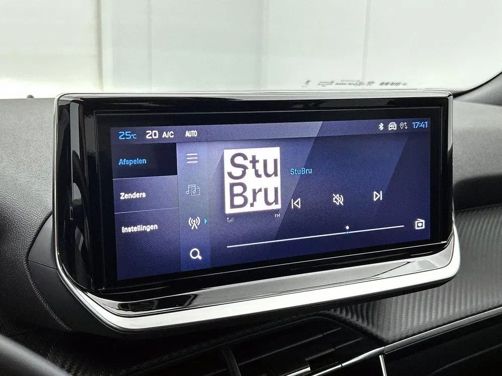 Peugeot 2008 1.2 145pk Hybrid Allure Automaat uit 2025, foto 19