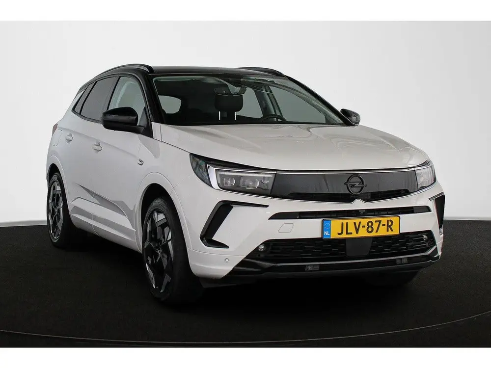 Opel Grandland 1.6 Turbo Plug-In Hybrid 4x4 GSe Stoel-Stu uit 2024, foto 2