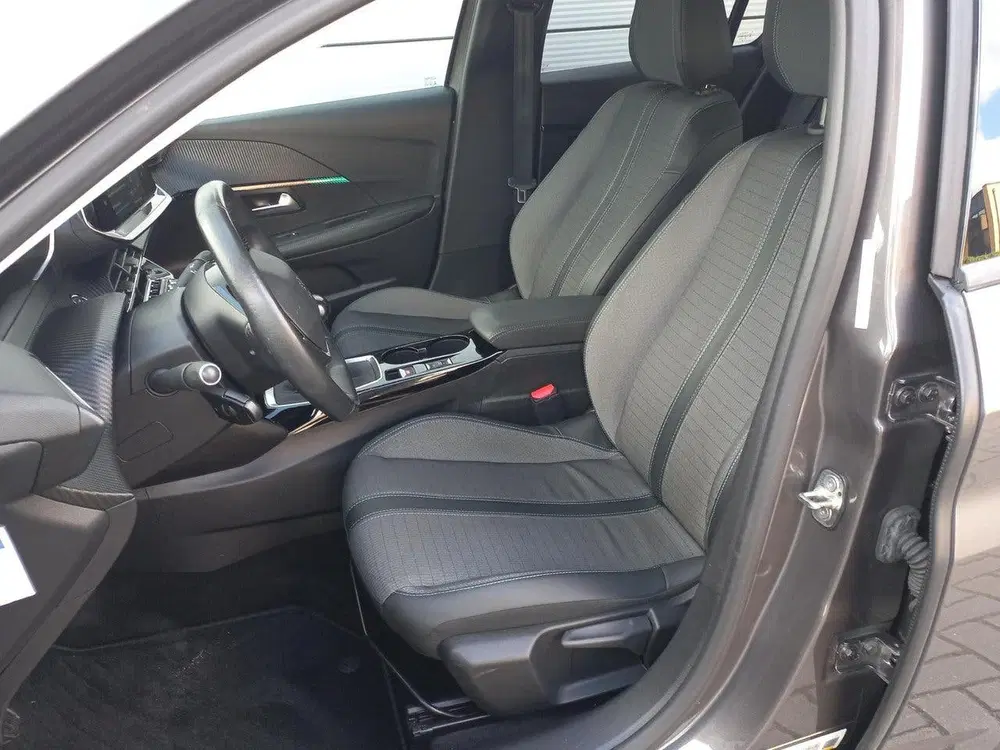 Peugeot 208 1.2T 100pk Allure Pack + extra's uit 2021, foto 12