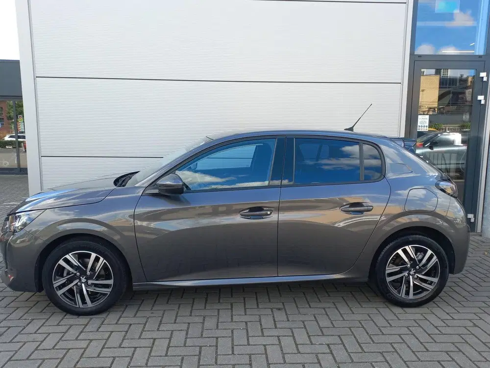 Peugeot 208 1.2T 100pk Allure Pack + extra's uit 2021, foto 3