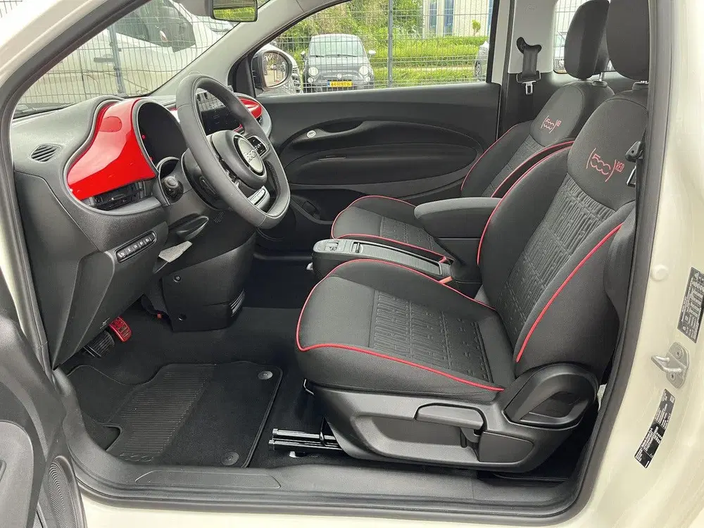 Fiat 500e RED 42 kWh uit 2025, foto 11