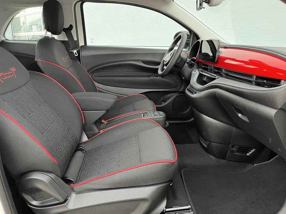 Fiat 500e RED 42 kWh uit 2025, foto 13