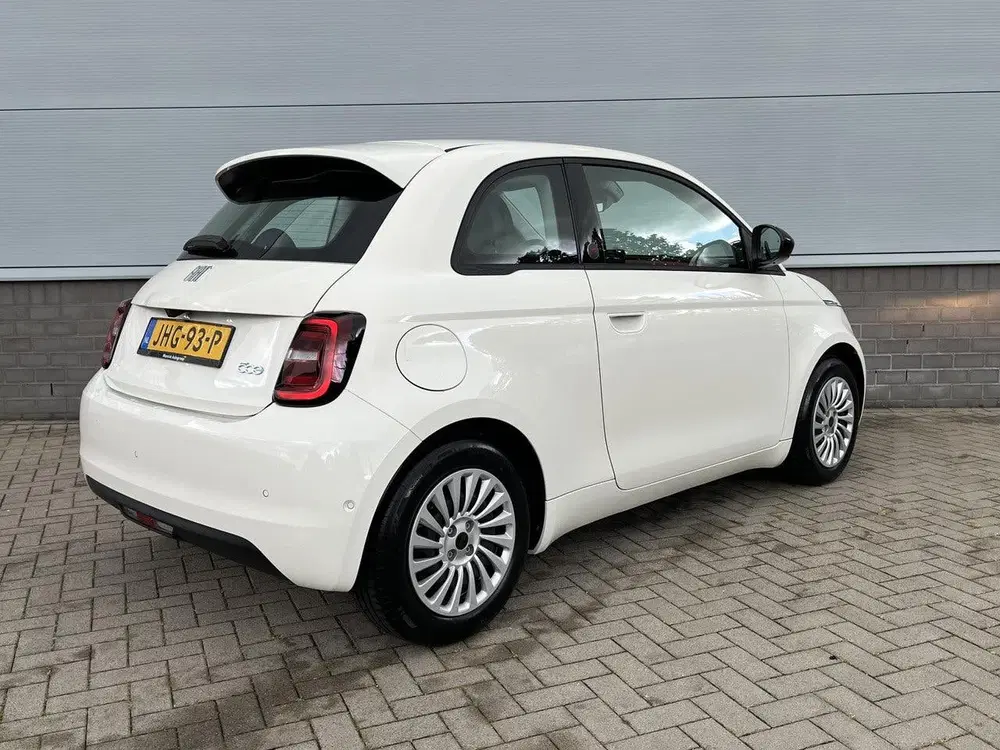 Fiat 500e RED 42 kWh uit 2025, foto 6