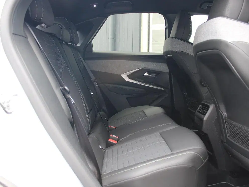 Peugeot 3008 1.2 Hybrid 145 GT Automaat uit 2025, foto 11