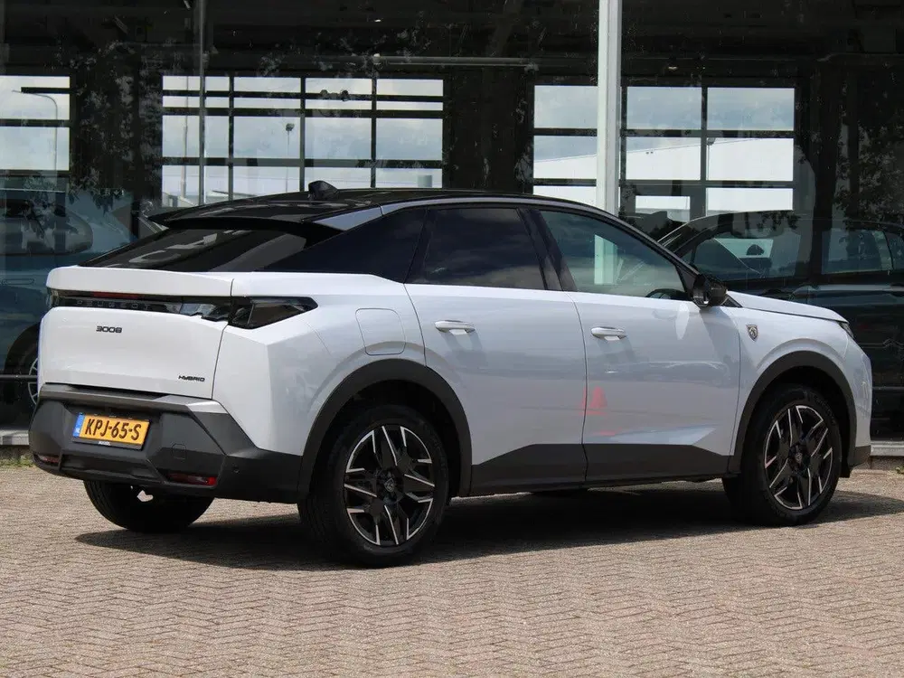 Peugeot 3008 1.2 Hybrid 145 GT Automaat uit 2025, foto 5