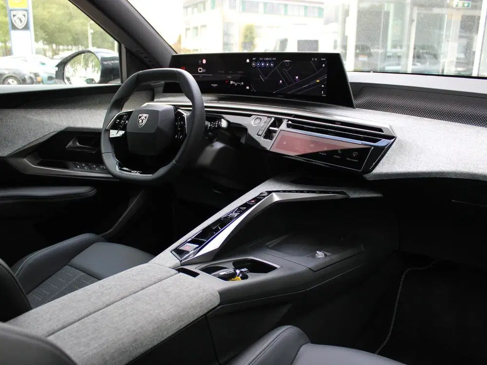 Peugeot 5008 1.2 Hybrid 145 GT 7p Automaat uit 2026, foto 3