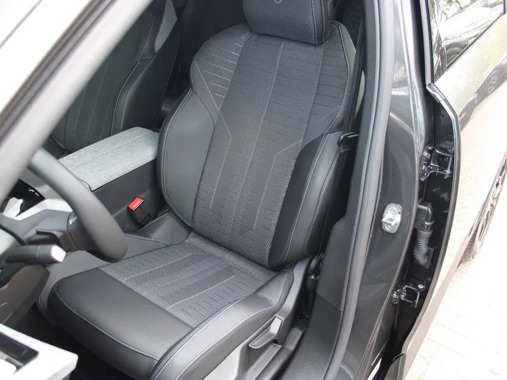 Peugeot 5008 1.2 Hybrid 145 GT 7p Automaat uit 2026, foto 7