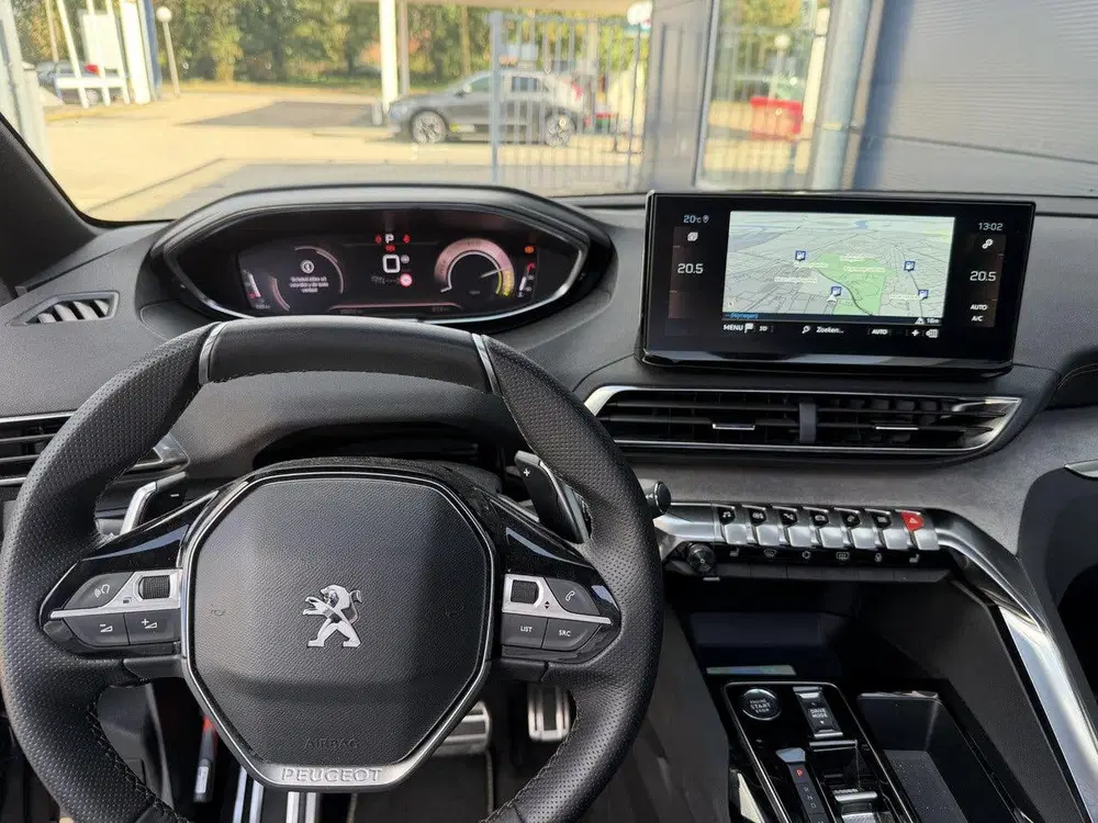 Peugeot 5008 1.2 Hybrid 136 GT uit 2024, foto 10