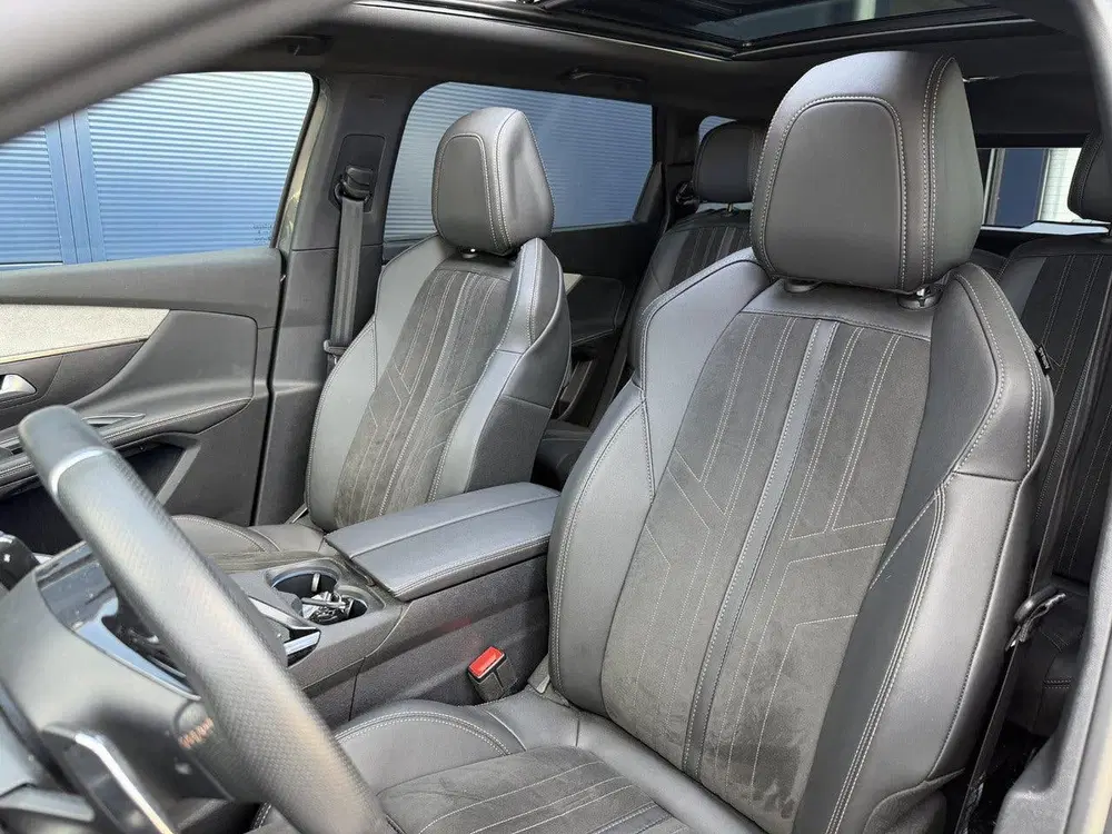 Peugeot 5008 1.2 Hybrid 136 GT uit 2024, foto 9