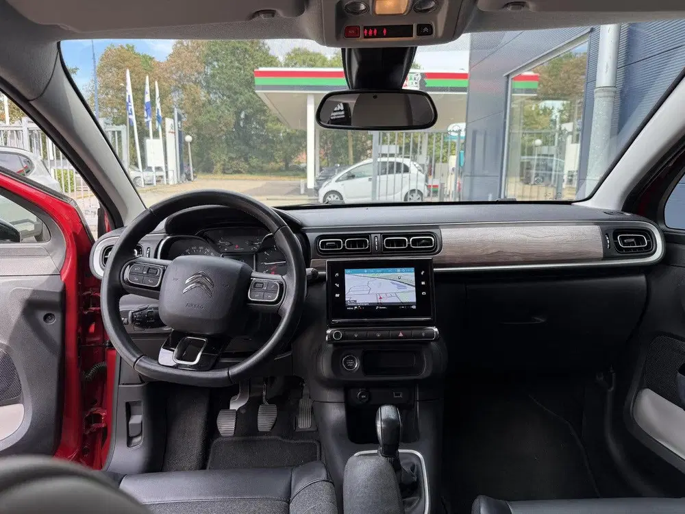 Citroën C3 1.2 PureTech Shine Navigatie uit 2021, foto 15