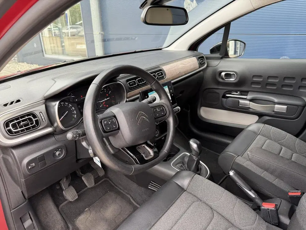 Citroën C3 1.2 PureTech Shine Navigatie uit 2021, foto 9