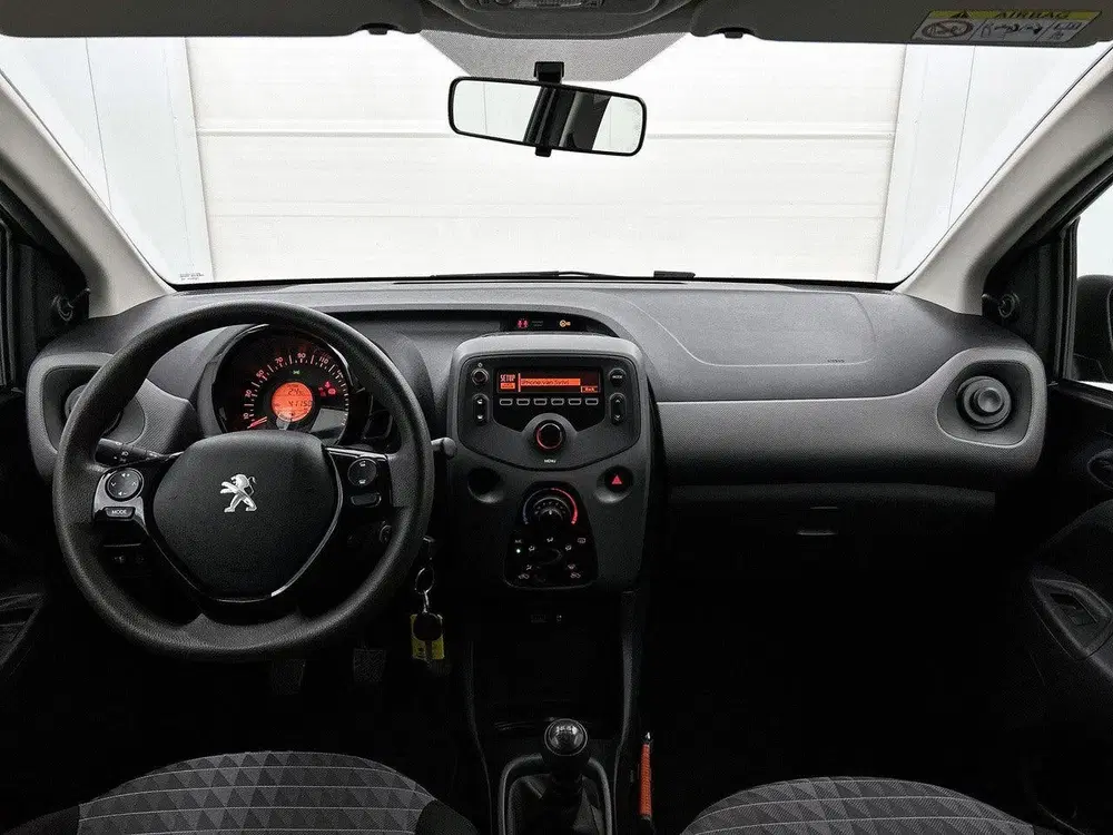 Peugeot 108 1.0 72pk Active uit 2020, foto 11