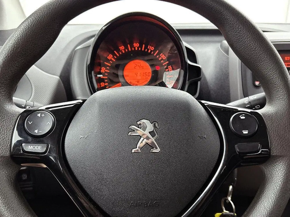 Peugeot 108 1.0 72pk Active uit 2020, foto 13