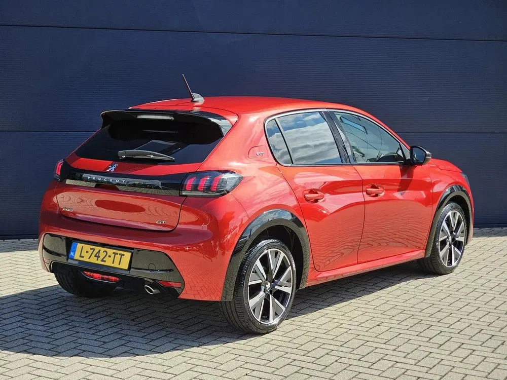 Peugeot 208 1.2 PureTech GT EAT8 100pk Automaat uit 2021, foto 5