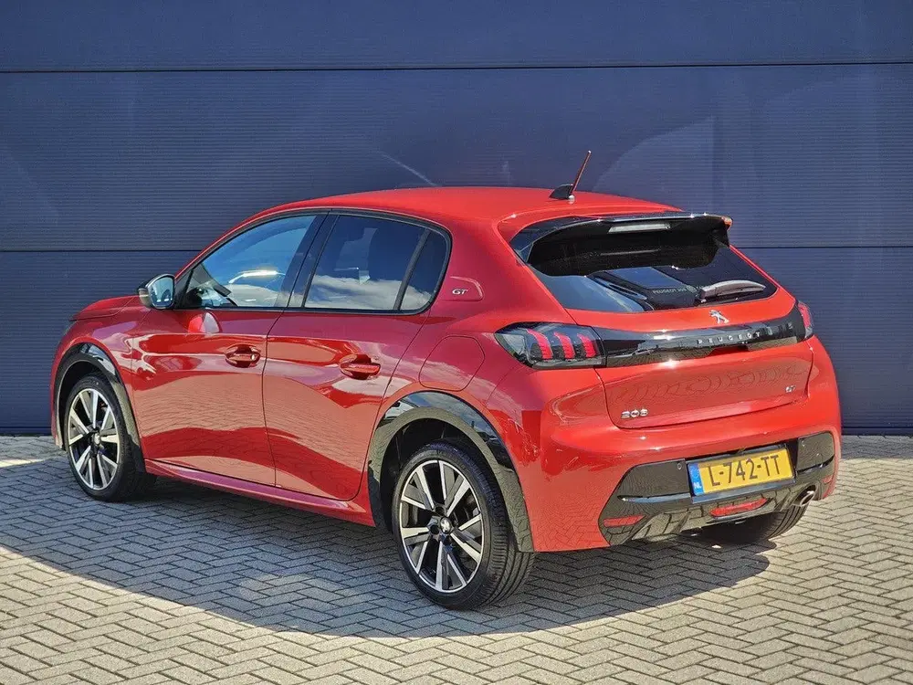 Peugeot 208 1.2 PureTech GT EAT8 100pk Automaat uit 2021, foto 7