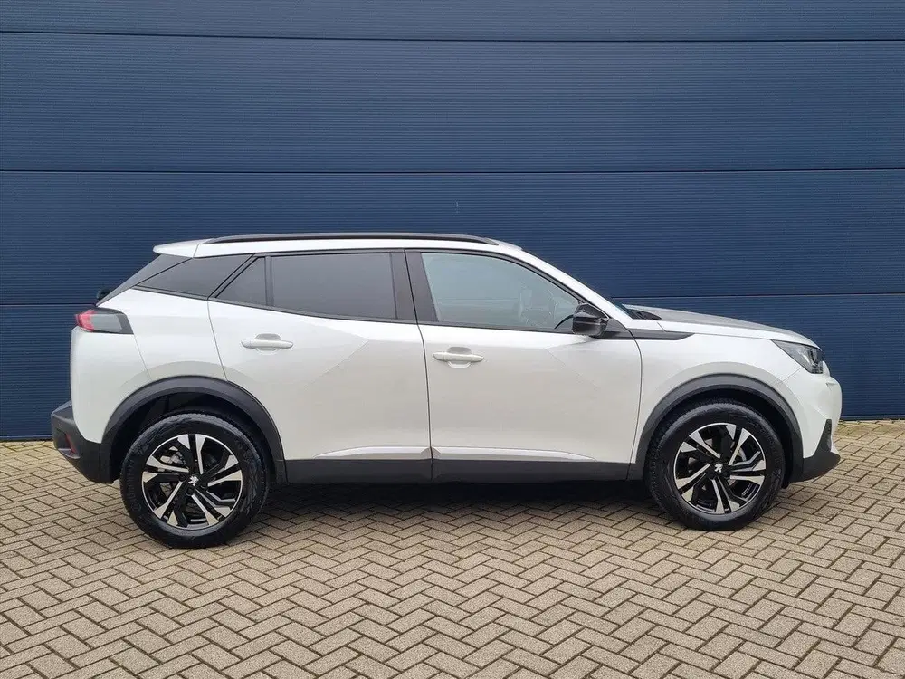 Peugeot 2008 1.2 Turbo 130pk Allure Pack Automaat SUMME uit 2023, foto 7