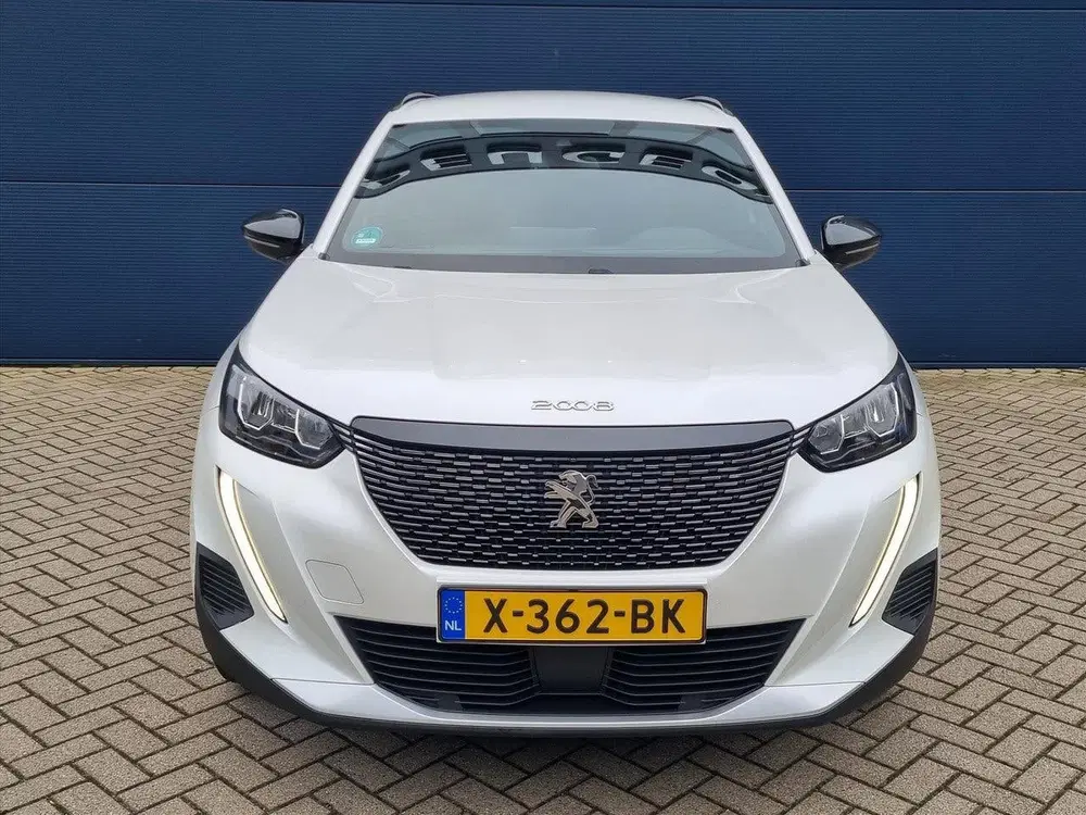 Peugeot 2008 1.2 Turbo 130pk Allure Pack Automaat SUMME uit 2023, foto 9
