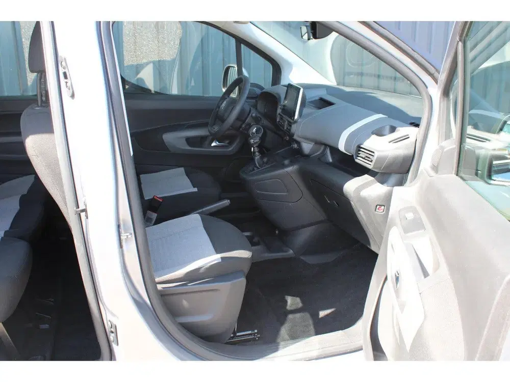 Citroën Berlingo 1.2 PureTech Live Trekhaak uit 2020, foto 13