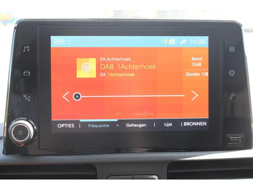 Citroën Berlingo 1.2 PureTech Live Trekhaak uit 2020, foto 17