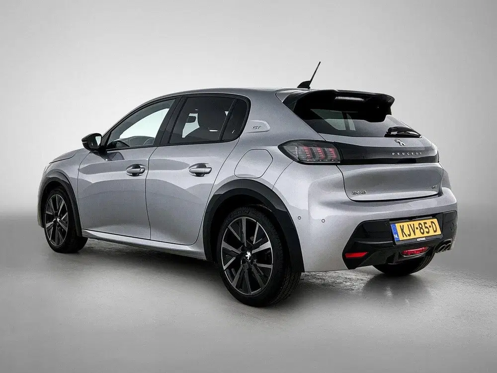Peugeot 208 GT Pack 130pk Automaat uit 2022, foto 3