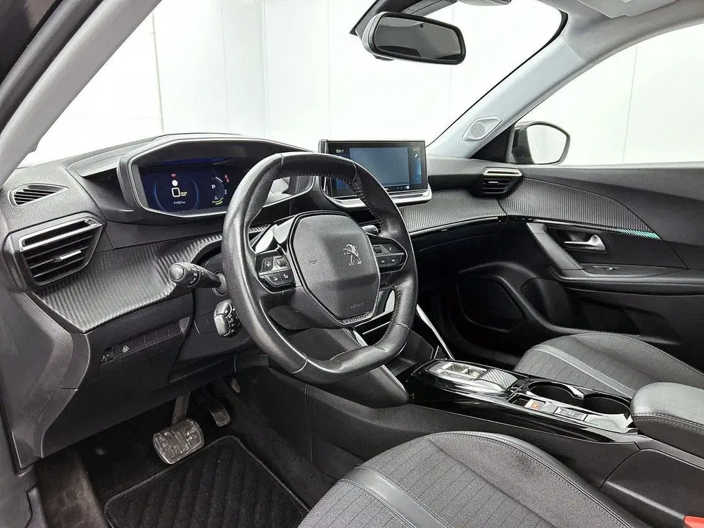 Peugeot 2008 EV Allure Pack 50 kWh uit 2022, foto 10