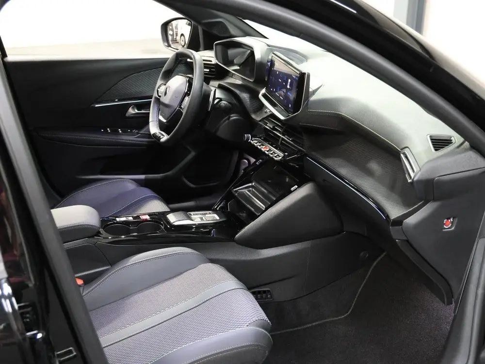 Peugeot 208 1.2 Hybrid 110PK GT Automaat uit 2025, foto 9