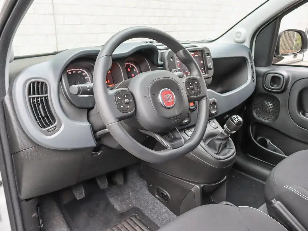 Fiat Panda 1.0 Hybrid Cross uit 2023, foto 13