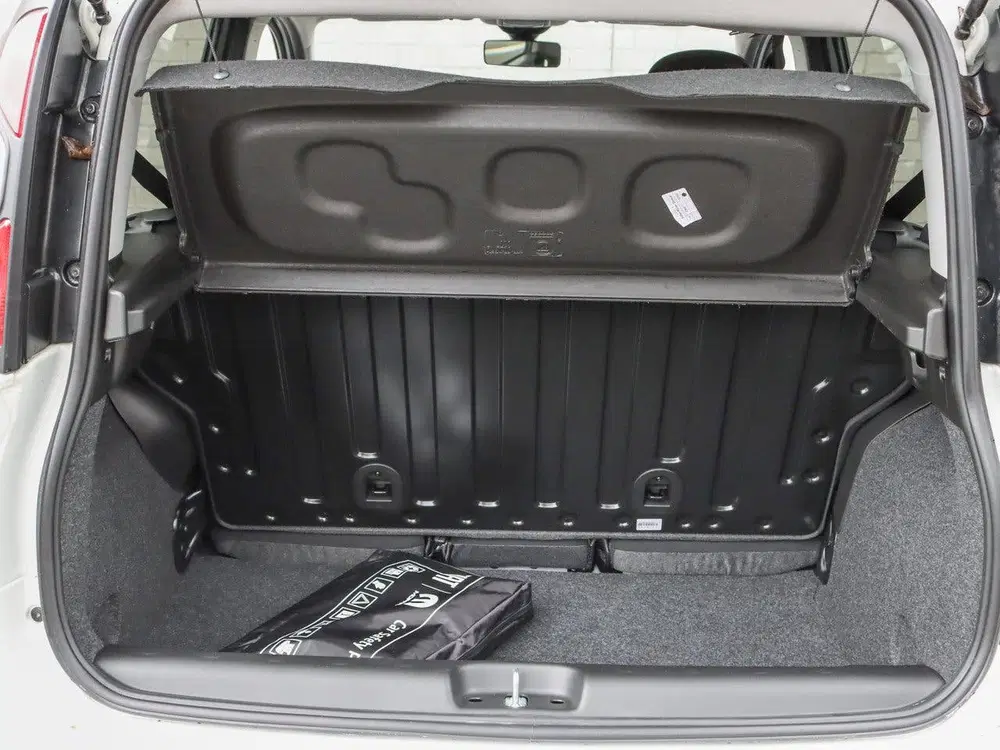 Fiat Panda 1.0 Hybrid Cross uit 2023, foto 18