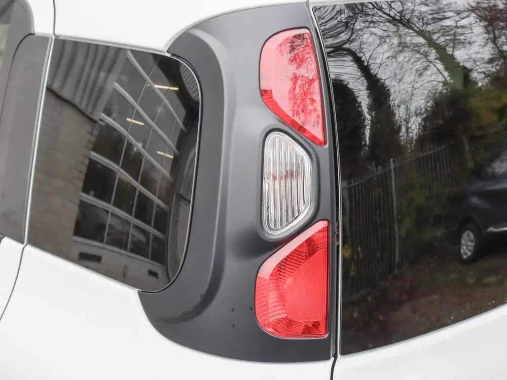Fiat Panda 1.0 Hybrid Cross uit 2023, foto 19