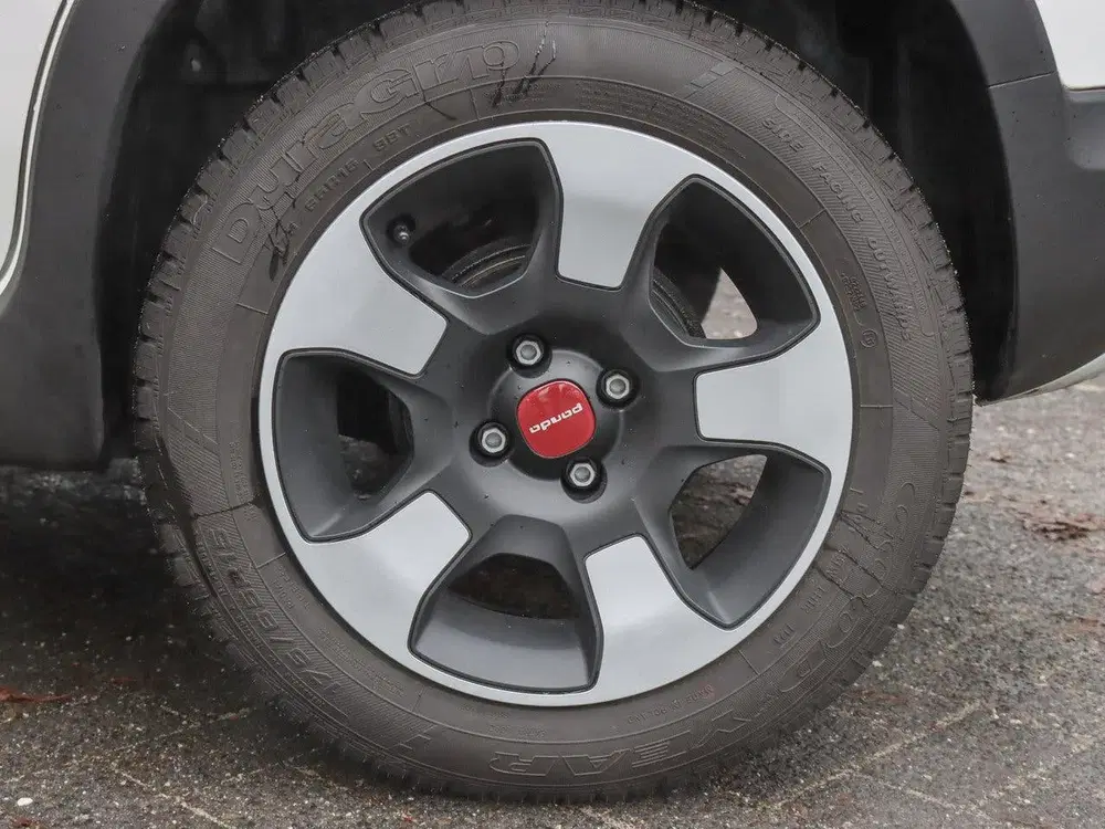 Fiat Panda 1.0 Hybrid Cross uit 2023, foto 20