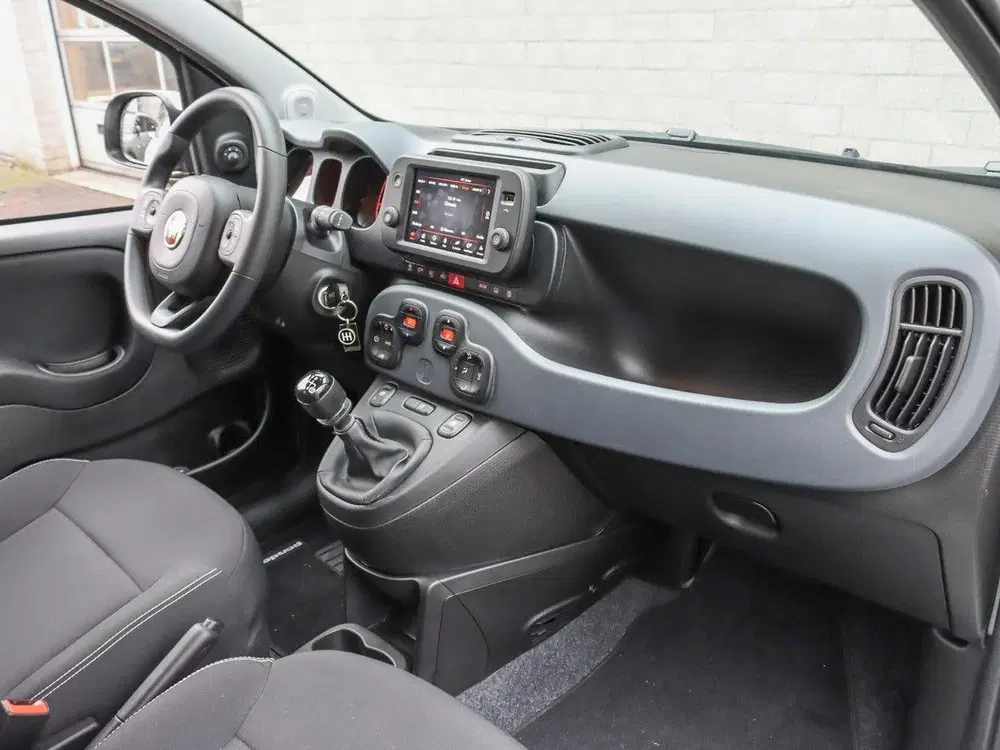 Fiat Panda 1.0 Hybrid Cross uit 2023, foto 9