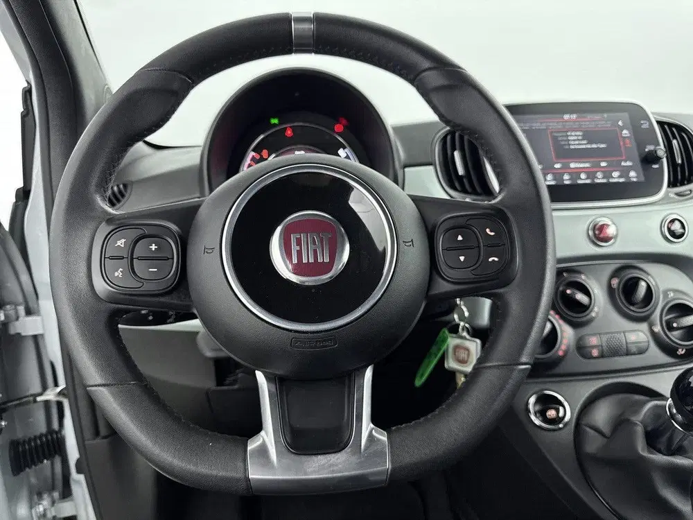 Fiat 500C 1.0 Hybrid 70pk Launch Edition uit 2020, foto 17