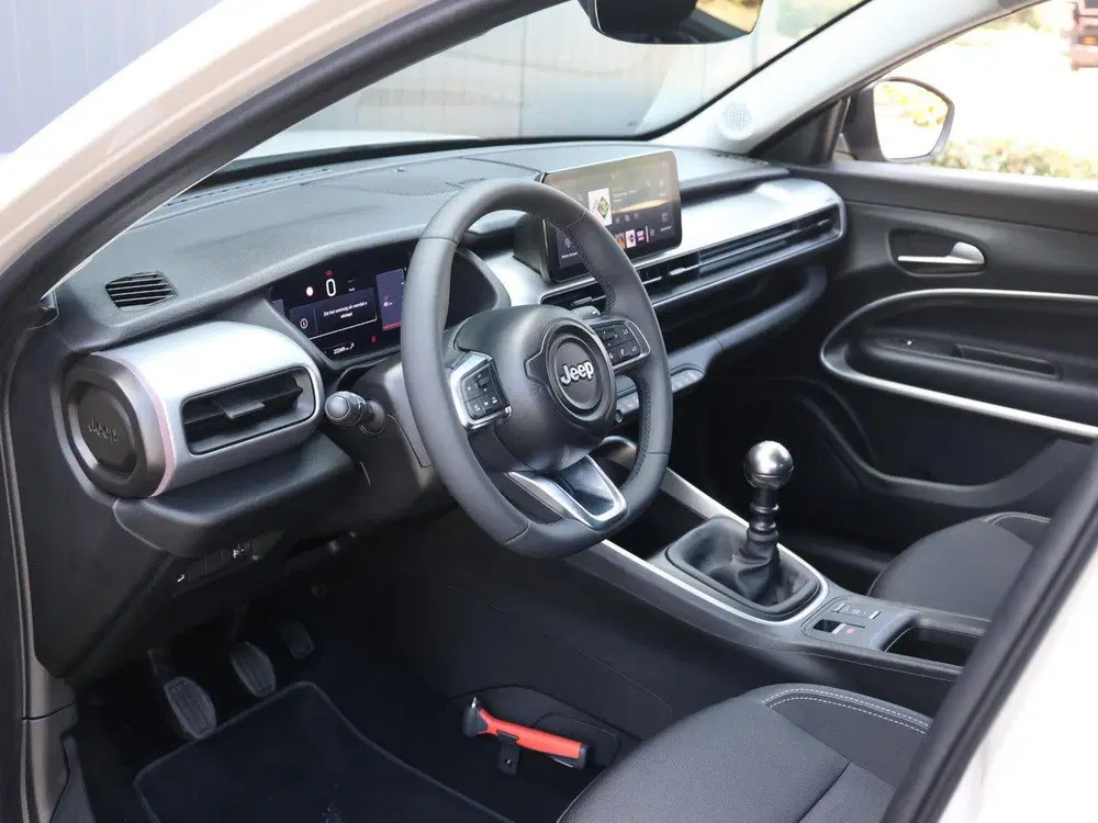 Jeep Avenger 1.2 100pk Summit uit 2025, foto 10