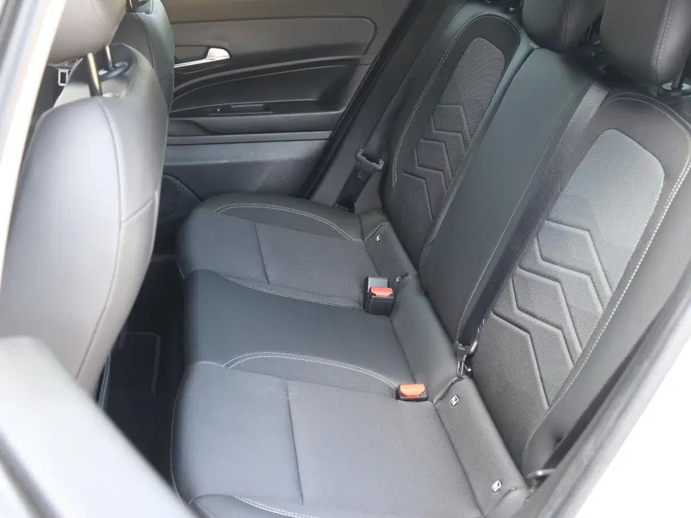 Jeep Avenger 1.2 100pk Summit uit 2025, foto 14