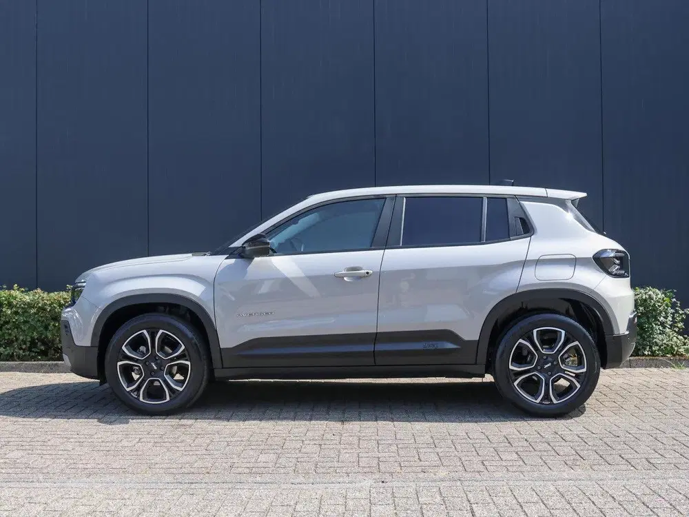 Jeep Avenger 1.2 100pk Summit uit 2025, foto 3